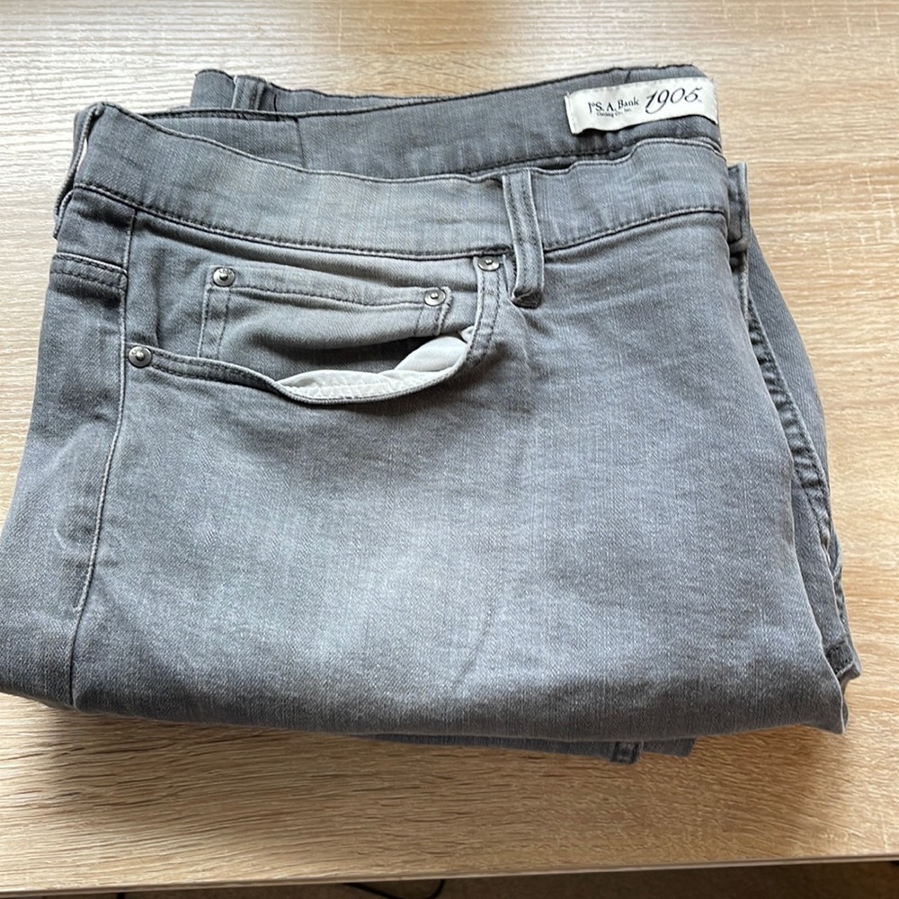 Jos. A. Bank 1905 Jeans (tailored fit). Worn less than 10 times.